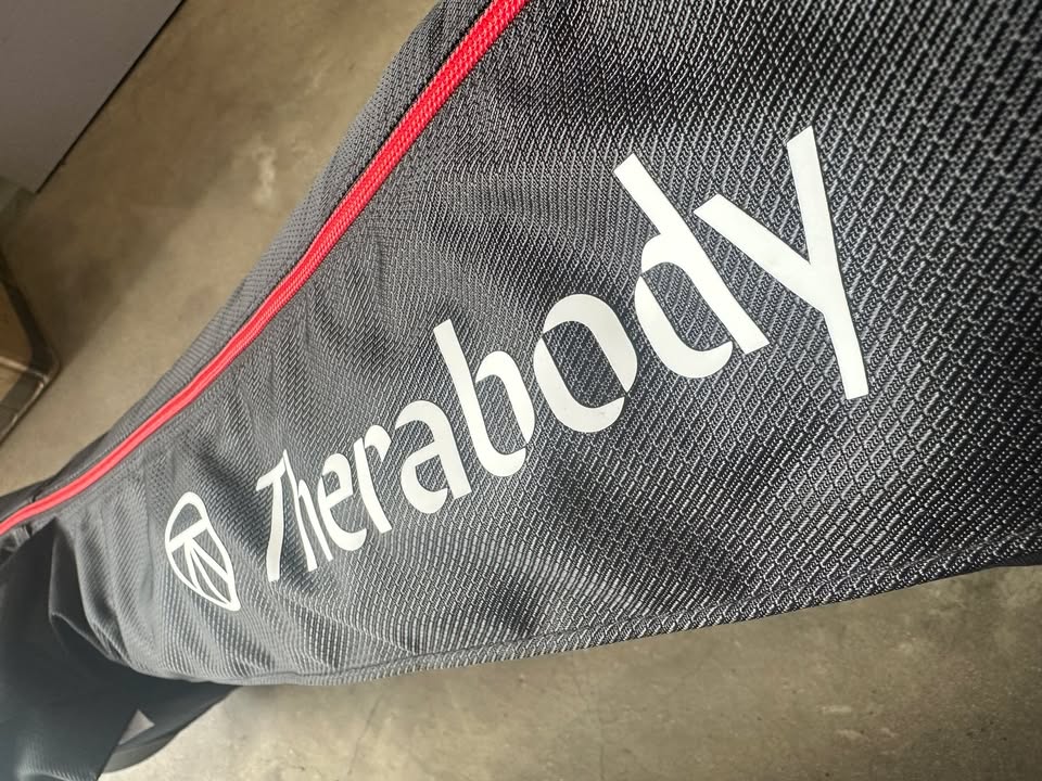 ???? CHỐT ĐƠN SIÊU PHẨM: Therabody JetBoots PRO Plus chính thức lên đường về Thanh Hóa! ???? Cảm ơn anh khách chịu chơi tại xứ Thanh Hoá đã tin tưởng và chốt em siêu phẩm công nghệ phục hồi đỉnh cao nhất hiện nay của nhà Therabody. Đầu tư cho sức khỏe và hiệu suất thể thao thì chỉ có lời chứ không bao giờ lỗ! Vì sao JetBoots PRO Plus lại là "chân ái" của dân thể thao chuyên nghiệp? Thiết kế hoàn toàn không dây Không ống dẫn rườm rà, bơm tích hợp thẳng vào bốt, xỏ vào là dùng ngay tại sân tập, phòng gym hay nằm chill tại nhà. Công nghệ nén khí FastFlush Technology™: Xả và nén cực nhanh chỉ trong 60 giây/chu kỳ, tăng tốc lưu thông máu và đào thải axit lactic nhanh gấp 2–3 lần thông thường. Tích hợp đèn hồng ngoại (Infrared LED):Hỗ trợ giảm đau sâu, phục hồi cơ bắp và trẻ hóa tế bào vượt trội so với các dòng bốt nén truyền thống. Tùy chỉnh áp lực chính xác: Nhiều mức áp suất và chương trình trị liệu cá nhân hóa qua app Therabody. ???? Hàng chính hãng, đóng gói chống sốc 3 lớp an toàn tuyệt đối gửi hỏa tốc về Thanh Hóa ngay trong ngày. Anh em chạy bộ, đạp xe, gym hay thường xuyên đau mỏi cơ bắp chân muốn trải nghiệm cảm giác "thay mới đôi chân" sau mỗi buổi tập thì inbox ngay nhé! ???? Inbox ngay để nhận tư vấn chi tiết và ưu đãi trải nghiệm thực tế! ???? ⚡ Hàng sẵn – Giao hàng nhanh toàn quốc. ???? Anh/chị nào ở TP HCM muốn trải nghiệm sản phẩm? ???? Liên hệ ngay Shop Cello để được tư vấn và giao tận nơi! ???? Inbox ngay cho Cello để được tư vấn thêm các sản phẩm nhé! ------------------------------- ©️Cello Technology ???? 13 Nguyễn Văn Tráng, Phường Bến Thành, Quận 1, TP.HCM ???? 0888054168 ???? www.cello.vn ???? support@cello.vn bình luận để Cello tư vấn chi tiết và báo giá ưu đãi nhất cho bạn #Therabody #JetBootsProPlus #JetBoots #Recovery #PhucHoiCoBap #ChotDon #ThanhHoa #Running #Gym #Theragun