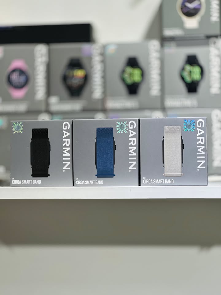 ???? CHÍNH THỨC CẬP BẾN CELLO: GARMIN CIRQA SMART BAND – THIẾT KẾ MỚI, TRẢI NGHIỆM ĐỈNH CAO! ???? Sau bao ngày chờ đợi, siêu phẩm vòng đeo tay thông minh thế hệ mới – Garmin CIRQA – đã chính thức có mặt trên kệ tại Cello với đầy đủ các phiên bản màu sắc và kích cỡ cho anh em trải nghiệm! ✨ Những điểm nổi bật không thể bỏ qua trên Garmin CIRQA: ⚡ Thiết kế tinh gọn & linh hoạt: Dây đeo dạng dệt cao cấp, siêu nhẹ, ôm sát cổ tay tạo cảm giác êm ái, thoáng khí tối đa suốt 24/7 kể cả khi tập luyện cường độ cao lẫn khi đi ngủ. ???? Hệ sinh thái theo dõi sức khỏe chuẩn Garmin: Đo nhịp tim, theo dõi mức độ căng thẳng, giám sát năng lượng cơ thể (Body Battery), phân tích giấc ngủ chuyên sâu,... giúp bạn làm chủ thể trạng mỗi ngày. ????‍♂️ Tối ưu tập luyện: Đầy đủ các chế độ thể thao chuyên nghiệp, ghi nhận dữ liệu chính xác tuyệt đối. ???? Đa dạng tùy chọn: Về đủ các phối màu cá tính (Đen / Xanh Navy / Be sáng) cùng kích cỡ linh hoạt (S-M, L-XL), phù hợp cho cả nam và nữ. ⚡ Hàng sẵn – Giao hàng nhanh toàn quốc. ???? Anh/chị nào ở TP HCM muốn trải nghiệm sản phẩm? ???? Liên hệ ngay Shop Cello để được tư vấn và giao tận nơi! ???? Inbox ngay cho Cello để được tư vấn thêm các sản phẩm nhé! ------------------------------- ©️Cello Technology ???? 13 Nguyễn Văn Tráng, Phường Bến Thành, Quận 1, TP.HCM ???? 0888054168 ???? www.cello.vn ???? support@cello.vn bình luận để Cello tư vấn chi tiết và báo giá ưu đãi nhất cho bạn