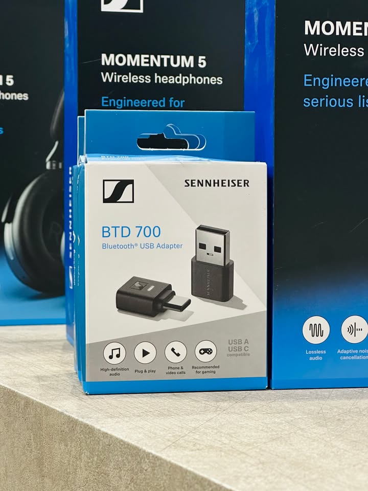 ???? ĐỈNH CAO ÂM THANH MỚI: SENNHEISER MOMENTUM 5 WIRELESS ???? Thế hệ tiếp theo của dòng tai nghe chống ồn huyền thoại nhà Sennheiser đã chính thức lộ diện. Nếu bạn đang tìm kiếm chất âm audiophile đỉnh cao kết hợp công nghệ chống ồn thích ứng vượt trội, Momentum 5 Wireless chính là câu trả lời. Điểm nâng cấp đáng giá trên Momentum 5 Wireless: Chất âm chuẩn Sennheiser Signature: Hệ thống củ loa cao cấp tái tạo dải bass sâu, mid chi tiết và treble tách bạch, sống động từng nốt nhạc. Chống ồn chủ động thích ứng (Adaptive ANC): Tự động điều chỉnh theo môi trường xung quanh, loại bỏ tạp âm tức thì. Thời lượng pin ấn tượng: Nghe nhạc liên tục nhiều ngày chỉ với một lần sạc, tích hợp sạc nhanh tiện lợi. Thiết kế công thái học cao cấp: Đệm tai êm ái, headband bọc vải dệt sang trọng, ôm khít mà không gây áp lực khi đeo lâu. ???? QUÀ TẶNG ĐẶC BIỆT KHI ĐẶT HÀNG HÔM NAY: Nhận ngay USB Audio Dongle Sennheiser BTD 700 trị giá 1.400.000đ. Giúp mở khóa toàn bộ sức mạnh codec cao cấp (aptX Adaptive/HD), tối ưu độ trễ và kết nối ổn định tuyệt đối với PC/Mac/Laptop. ⚠️ Lưu ý: Quà tặng có số lượng giới hạn và chương trình có thể kết thúc sớm khi hết quà. ???? Nhắn tin cho Fanpage ngay hoặc comment bên dưới để nhận giá ưu đãi và giữ suất quà tặng BTD 700! ???? Nhắn tin ngay cho shop để rước em nó với mức giá ưu đãi và nhận quà tặng kèm hôm nay nhé! ⚡ Hàng sẵn – Giao hàng nhanh toàn quốc. ???? Anh/chị nào ở TP HCM muốn trải nghiệm sản phẩm? ???? Liên hệ ngay Shop Cello để được tư vấn và giao tận nơi! ???? Inbox ngay cho Cello để được tư vấn thêm các sản phẩm nhé! ------------------------------- ©️Cello Technology ???? 13 Nguyễn Văn Tráng, Phường Bến Thành, Quận 1, TP.HCM ???? 0888054168 ???? www.cello.vn ???? support@cello.vn bình luận để Cello tư vấn chi tiết và báo giá ưu đãi nhất cho bạn #Sennheiser #Momentum5Wireless #BTD700 #Audiophile #TaiNgheChongOn #SennheiserMomentum