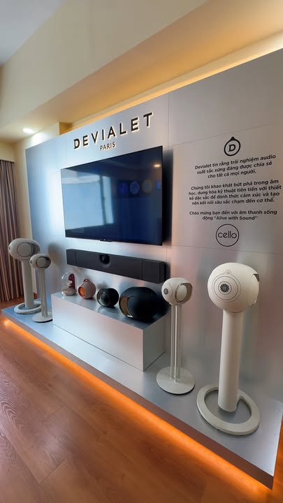 CELLO ĐỒNG HÀNH CÙNG DEVIALET TẠI TRIỂN LÃM AVSHOW 2026 ????????⚡ Cello vô cùng tự hào và vinh dự khi chính thức đồng hành cùng thương hiệu âm thanh xa xỉ bậc nhất đến từ Pháp – Devialet tại kỳ triển lãm thiết bị nghe nhìn lớn nhất năm nay: AVShow 2026! Đến với AVShow lần này, Cello không chỉ mang đến cơ hội để anh em chiêm ngưỡng những tuyệt tác công nghệ hàng đầu thế giới, mà còn tạo nên một không gian trải nghiệm nghe nhìn chuẩn mực nhất. Nơi bạn có thể trực tiếp “chạm” vào chất âm đỉnh cao, cảm nhận dải bass bùng nổ cùng công nghệ âm thanh hi-end đỉnh cấp đã làm nên tên tuổi của Devialet. Đặc biệt, triển lãm năm nay quy tụ hàng loạt thương hiệu quốc tế đình đám và rất nhiều siêu phẩm âm thanh lần đầu tiên ra mắt tại Việt Nam. Đội ngũ Cello đã sẵn sàng túc trực để đón tiếp, giao lưu và cùng anh em thưởng thức âm nhạc! ???? Thông tin chi tiết sự kiện: Thời gian: 11/09 – 13/09/2026 (Diễn ra trong 3 ngày) Địa điểm: Khách sạn Prince Saigon – 63 Nguyễn Huệ, Quận 1, TP.HCM Không gian trải nghiệm Cello x Devialet: Lầu 3 – Phòng 305 Anh em mê âm thanh đã lên lịch cuối tuần này chưa? Ghé ngay Phòng 305 gặp Cello để trải nghiệm những tuyệt tác âm thanh đỉnh cao nhé! #Cello #Devialet #AVShow2026 #PrinceSaigon #HiEndAudio #AudioPhile